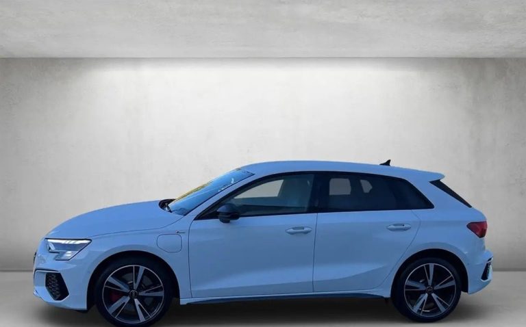 Audi A3 Sportback 45 TFSI e S line S tronic - photo 2