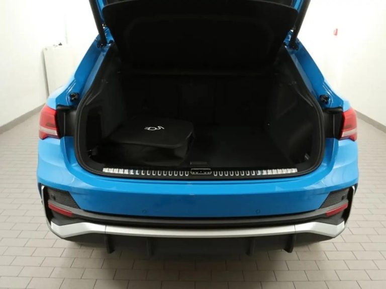 Audi Q3 Sportback 45 TFSI e S line - photo 12