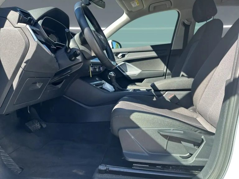 Audi Q3 Sportback 45 TFSI e - photo 12