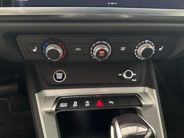 Audi Q3 40 TDI quattro S line - photo 12