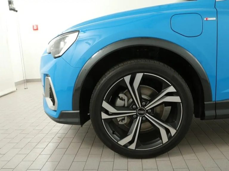 Audi Q3 Sportback 45 TFSI e S line - photo 6