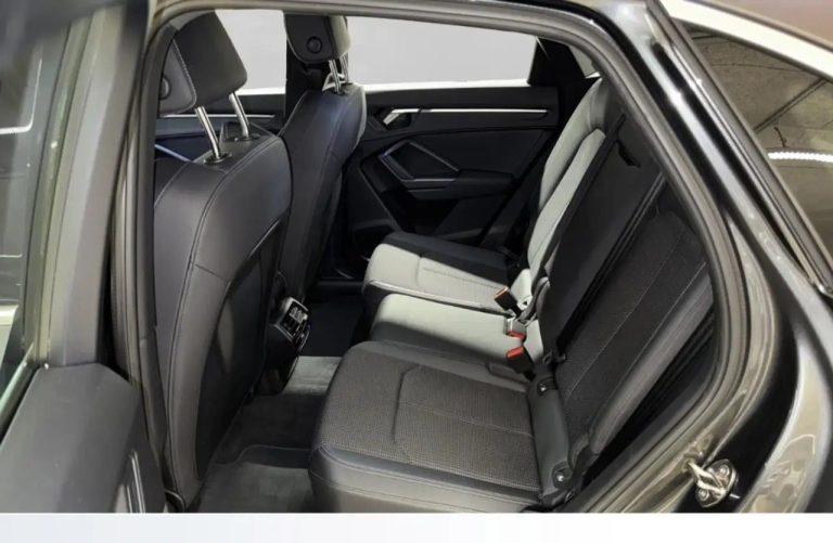 Audi Q3 Sportback 45 TFSI e S line - photo 9