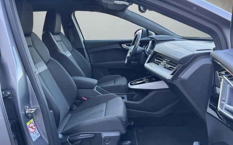 Audi Q4 e-tron 40 e-tron S line - photo 13