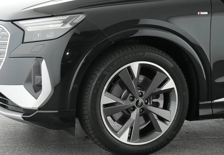 Audi Q4 e-tron 40 e-tron S line - photo 13