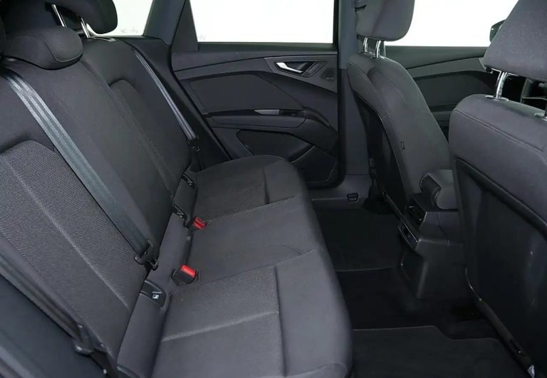Audi Q4 e-tron 40 e-tron S line - photo 5
