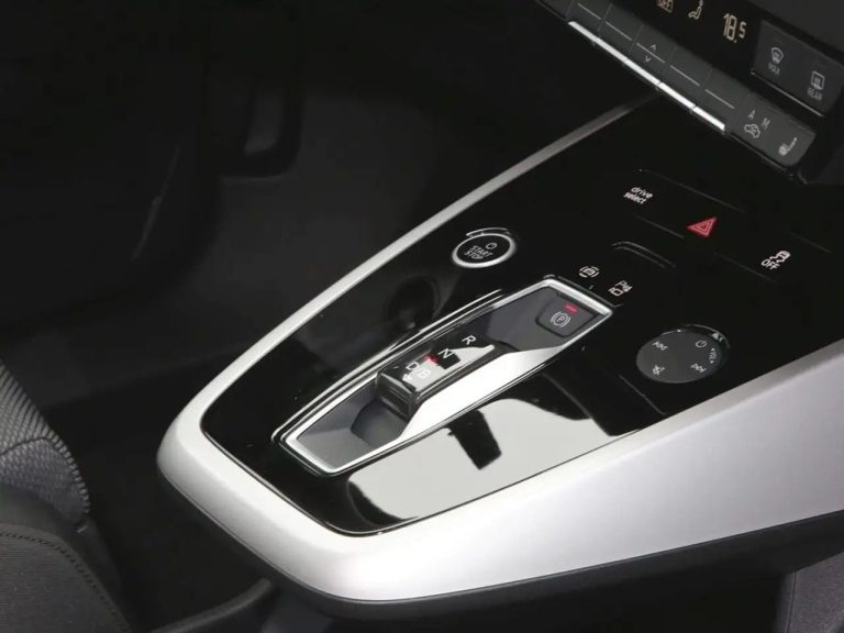 Audi Q4 e-tron 45 e-tron - photo 13