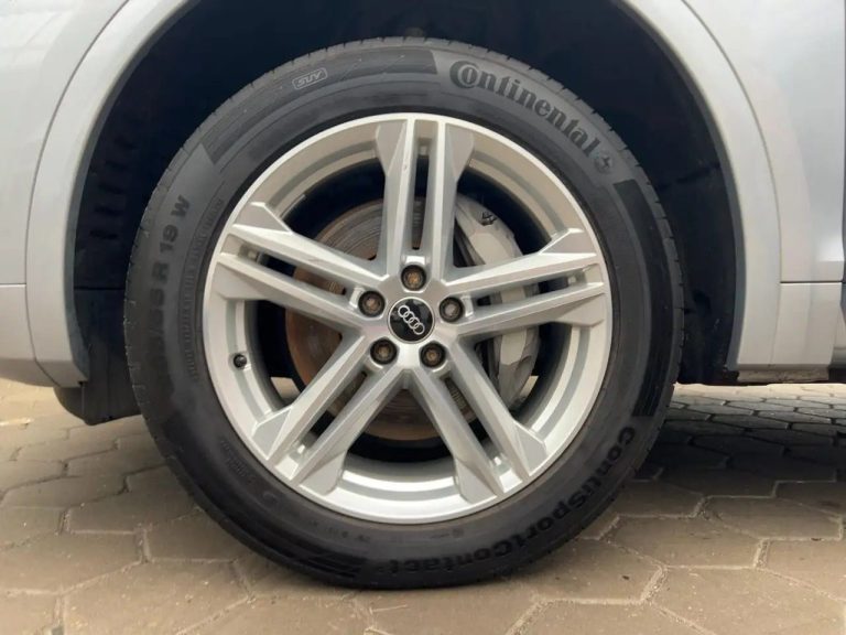 Audi Q5 50 TFSI e quattro S line - photo 16