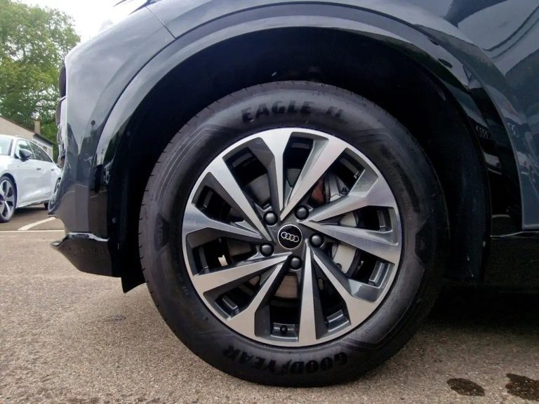 Audi Q6 e-tron Sportback e-tron - photo 10