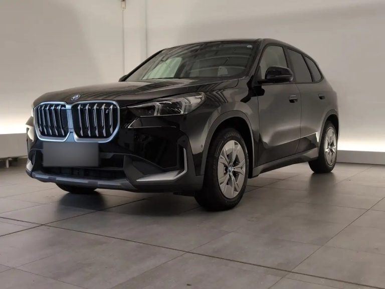 BMW iX1 xDrive30