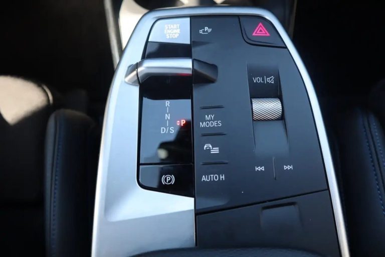 BMW Série 2 Active Tourer 223i M Sport - photo 8