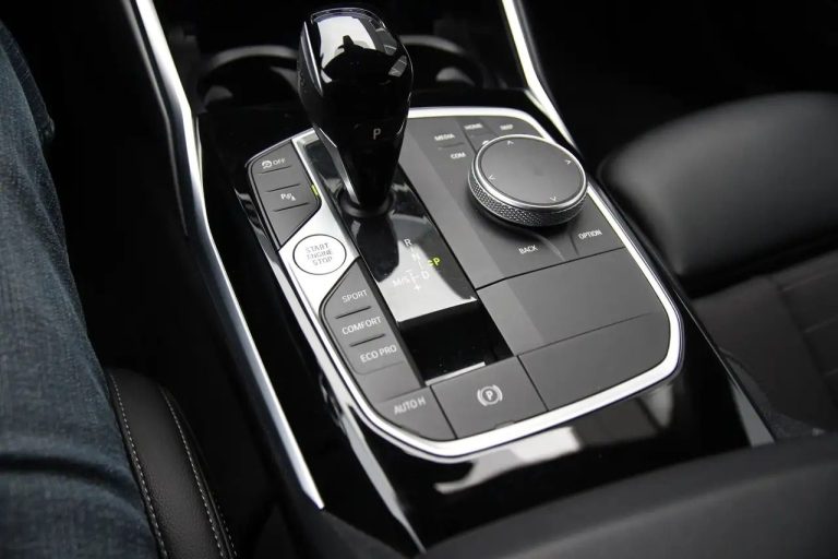 BMW Série 3 320d Touring Sport Line - photo 11