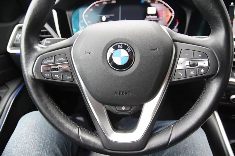 BMW Série 3 320d Touring Sport Line - photo 10