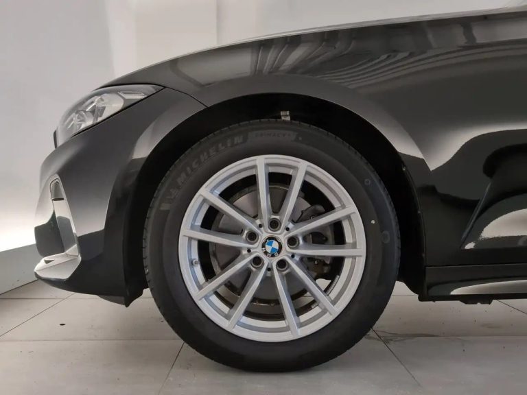 BMW Série 3 320d Berline - photo 10