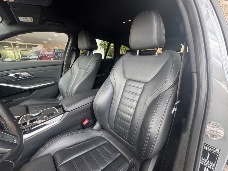 BMW Série 3 330e xDrive Touring M Sport - photo 12