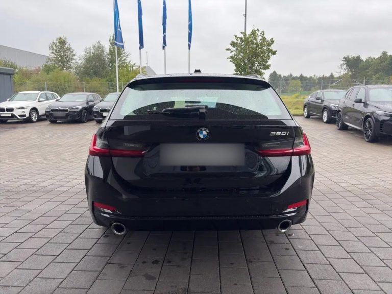 BMW Série 3 320i Touring - photo 4