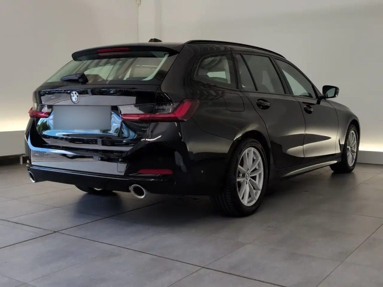 BMW Série 3 320i Touring - photo 8