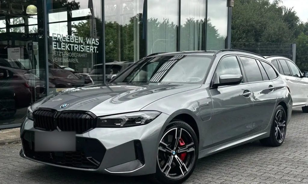 BMW Série 3 330e xDrive Touring M Sport
