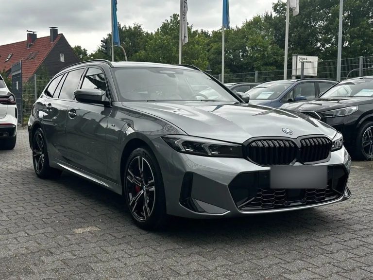 BMW Série 3 330e xDrive Touring M Sport - photo 3