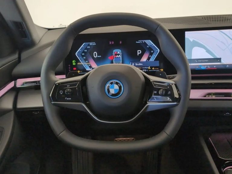 BMW Série 5 550e xDrive Berline - photo 5