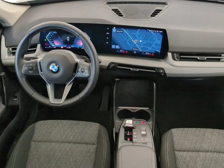 BMW X1 sDrive18i - photo 9