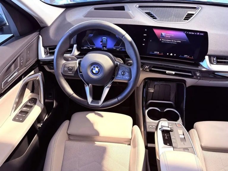 BMW X1 xDrive25e - photo 4
