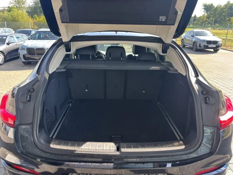 BMW X4 xDrive20i - photo 11