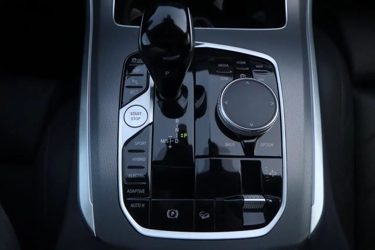 BMW X5 xDrive45e M Sport - photo 9