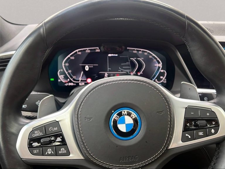 BMW X5 xDrive45e M Sport - photo 10