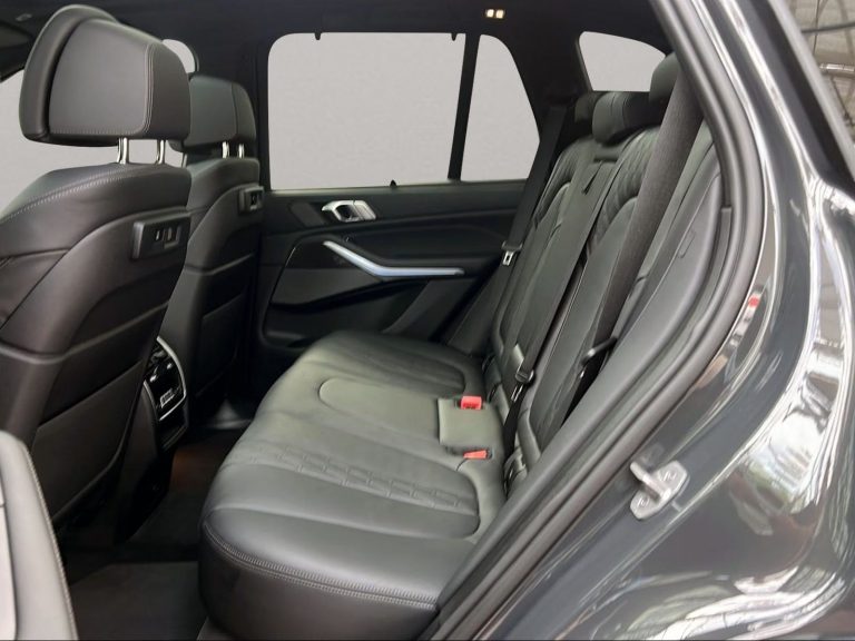 BMW X5 xDrive45e M Sport - photo 13