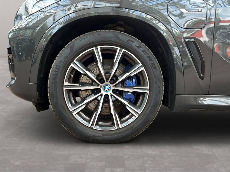 BMW X5 xDrive45e M Sport - photo 15