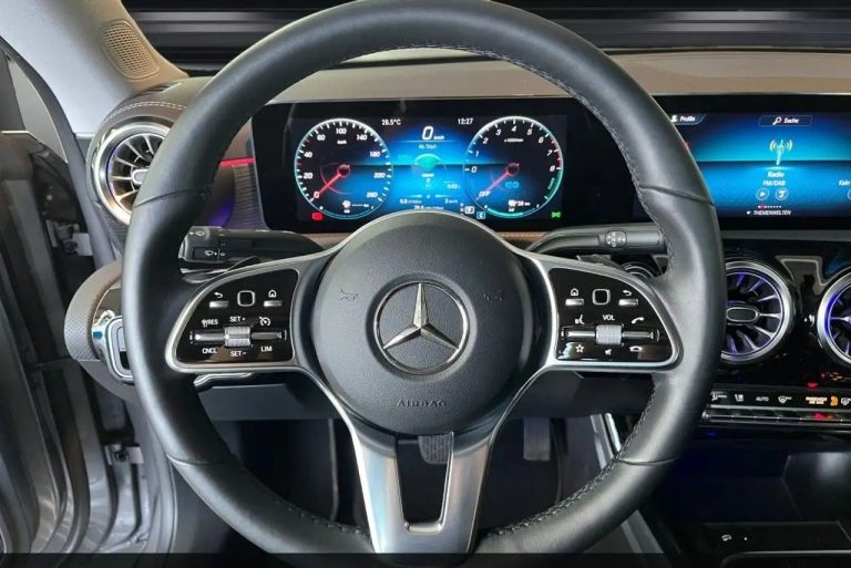 Mercedes-Benz CLA 250 e Coupé Progressive - photo 8