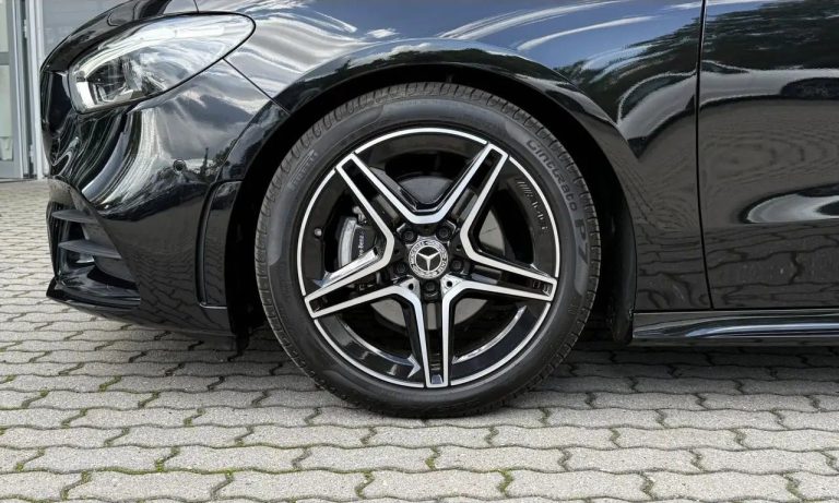 Mercedes-Benz Classe B 180 AMG Line - photo 14