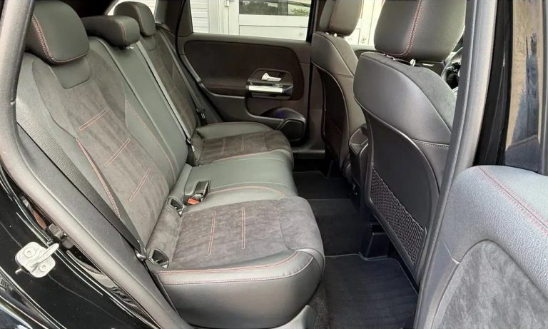 Mercedes-Benz Classe B 180 AMG Line - photo 9