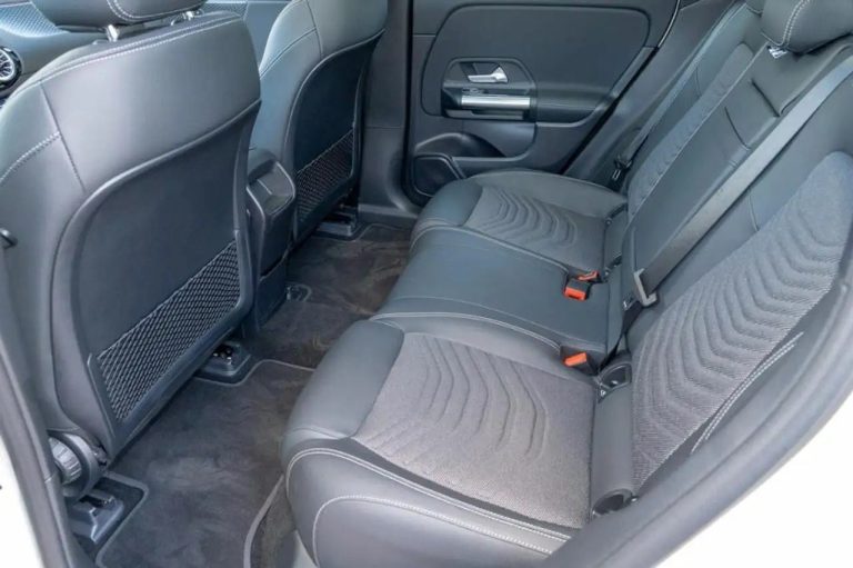 Mercedes-Benz EQA 250+ Progressive - photo 15