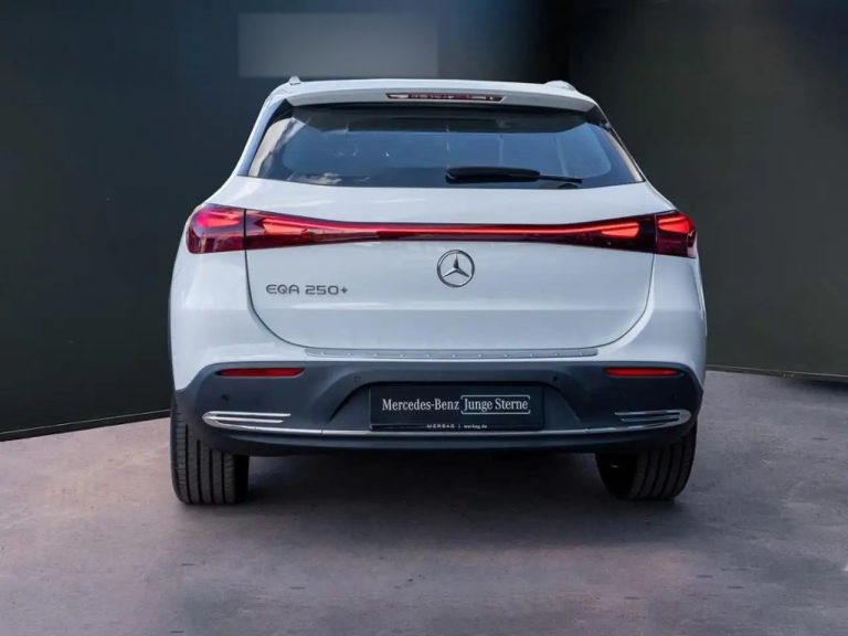 Mercedes-Benz EQA 250+ Progressive - photo 4
