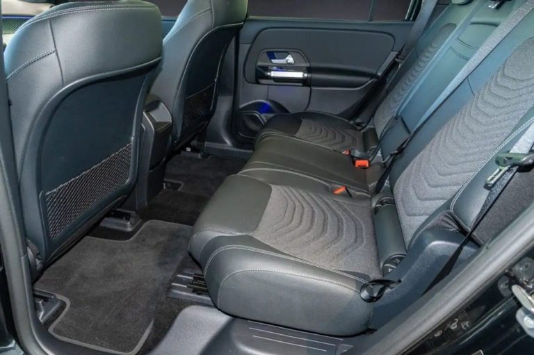 Mercedes-Benz EQB 300 4MATIC Progressive - photo 11