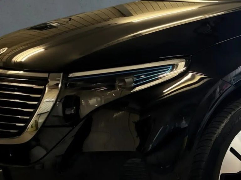 Mercedes-Benz EQC 400 4MATIC - photo 2
