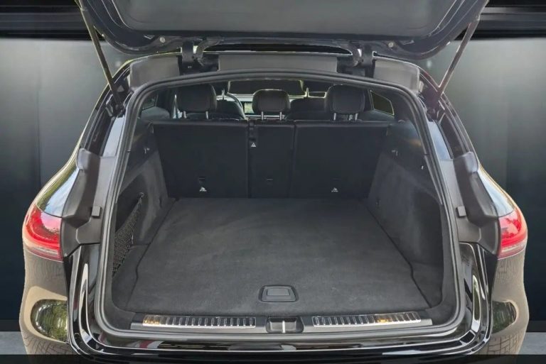 Mercedes-Benz EQC 400 4MATIC - photo 5