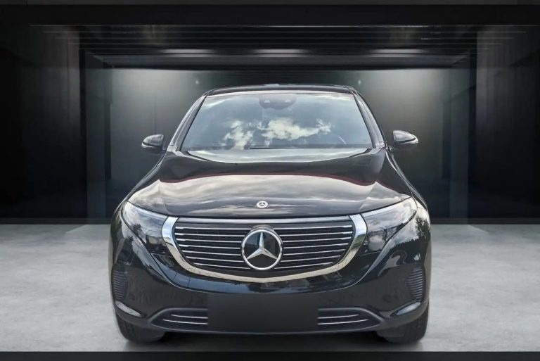 Mercedes-Benz EQC 400 4MATIC - photo 8