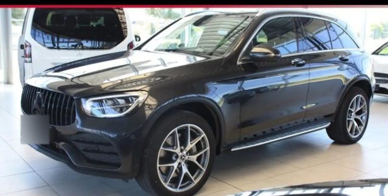 Mercedes-Benz GLC 300 e 4MATIC AMG Line - photo 2