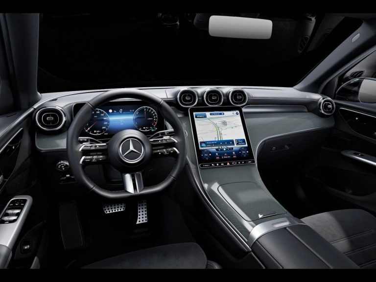 Mercedes-Benz GLC 300 e 4MATIC AMG Line Advanced - photo 8