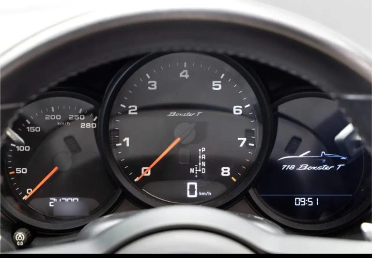 Porsche Boxster 718 Boxster T - photo 16