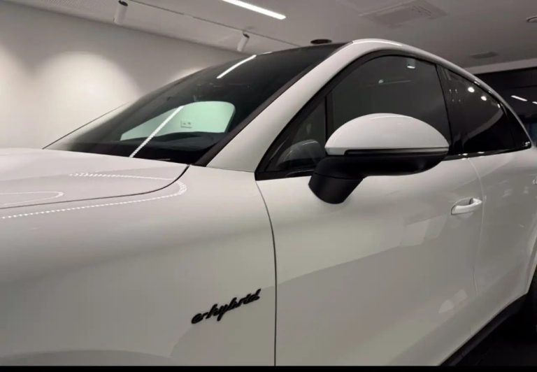 Porsche Cayenne E-Hybrid Coupé Platinum Edition - photo 14