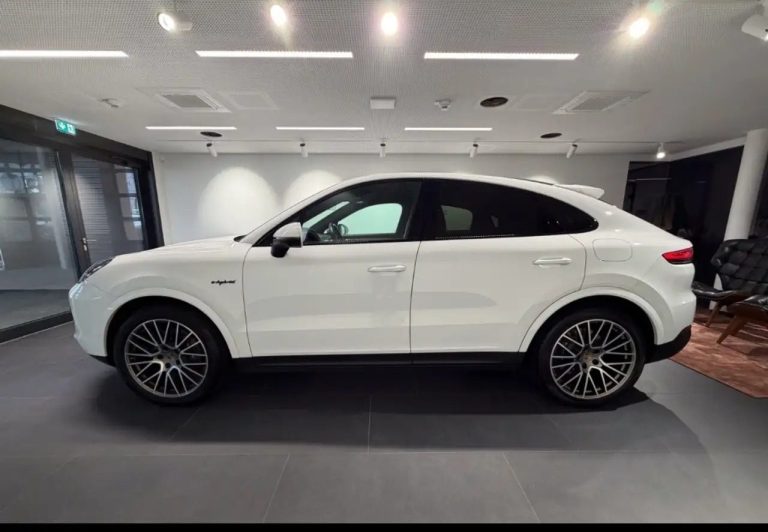 Porsche Cayenne E-Hybrid Coupé Platinum Edition - photo 2