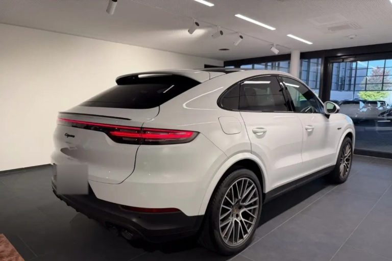 Porsche Cayenne E-Hybrid Coupé Platinum Edition - photo 5