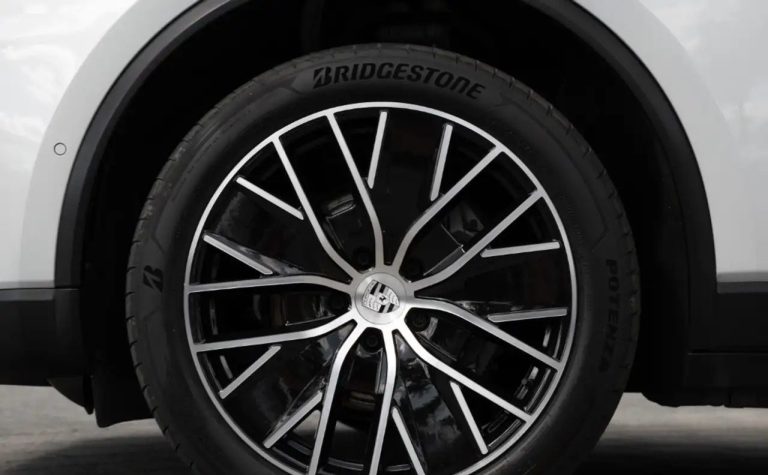 Porsche Macan 4 - photo 14