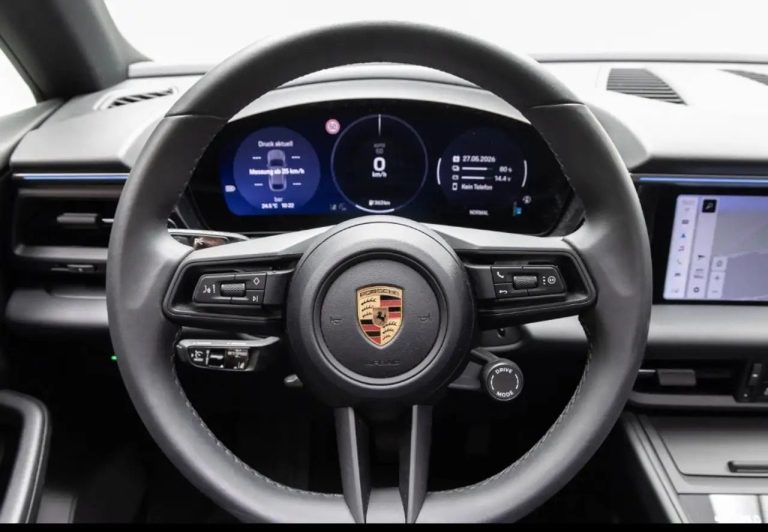 Porsche Macan 4 - photo 15