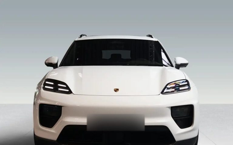 Porsche Macan 4 - photo 4