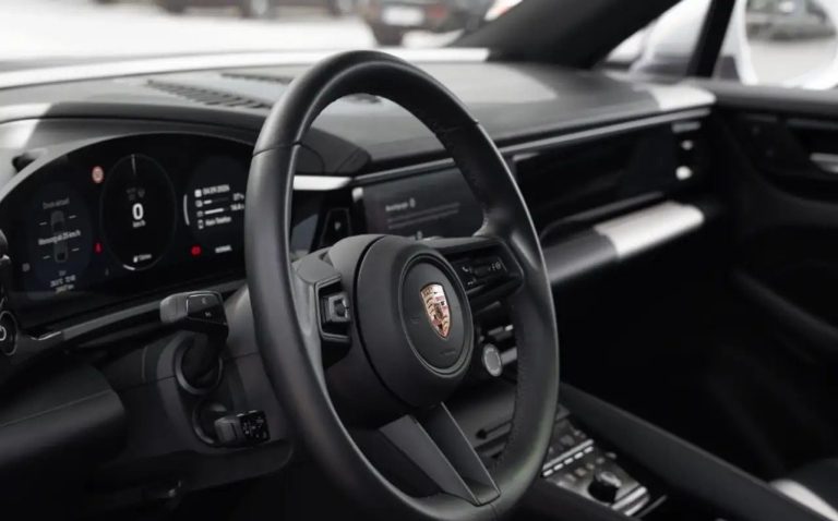 Porsche Macan 4 - photo 4