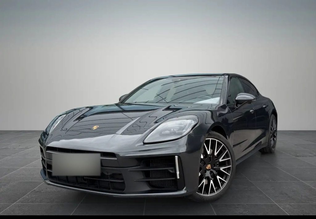 Porsche Panamera 4 E-Hybrid